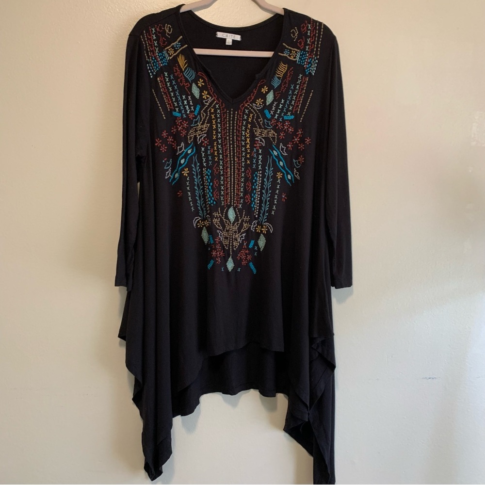 Embroidered Black V-Neck Tunic Top - Caite